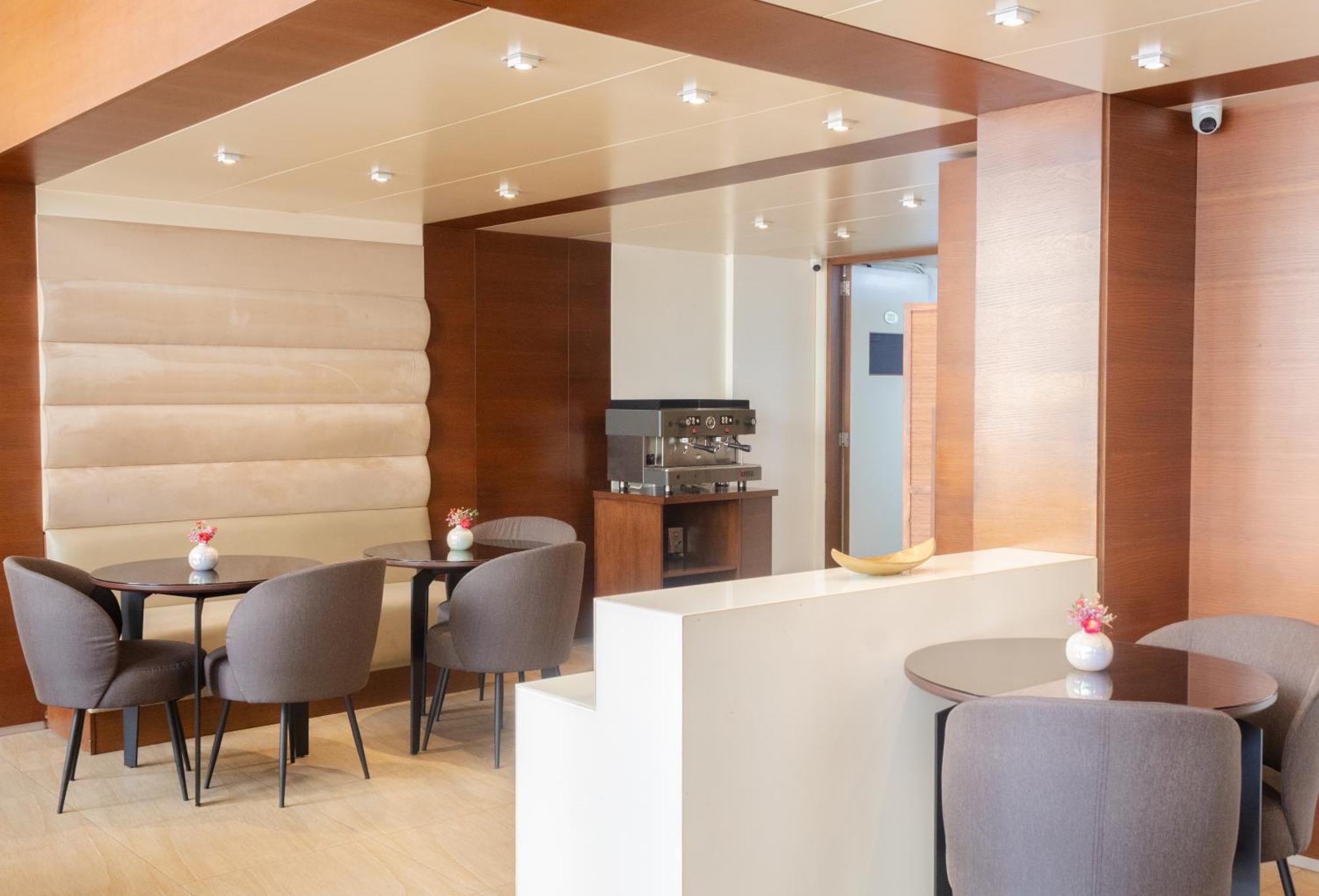 Britannia Suites Beirut Exterior foto